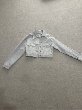 Abercrombie & Fitch Cropped light tan Denim Jacket